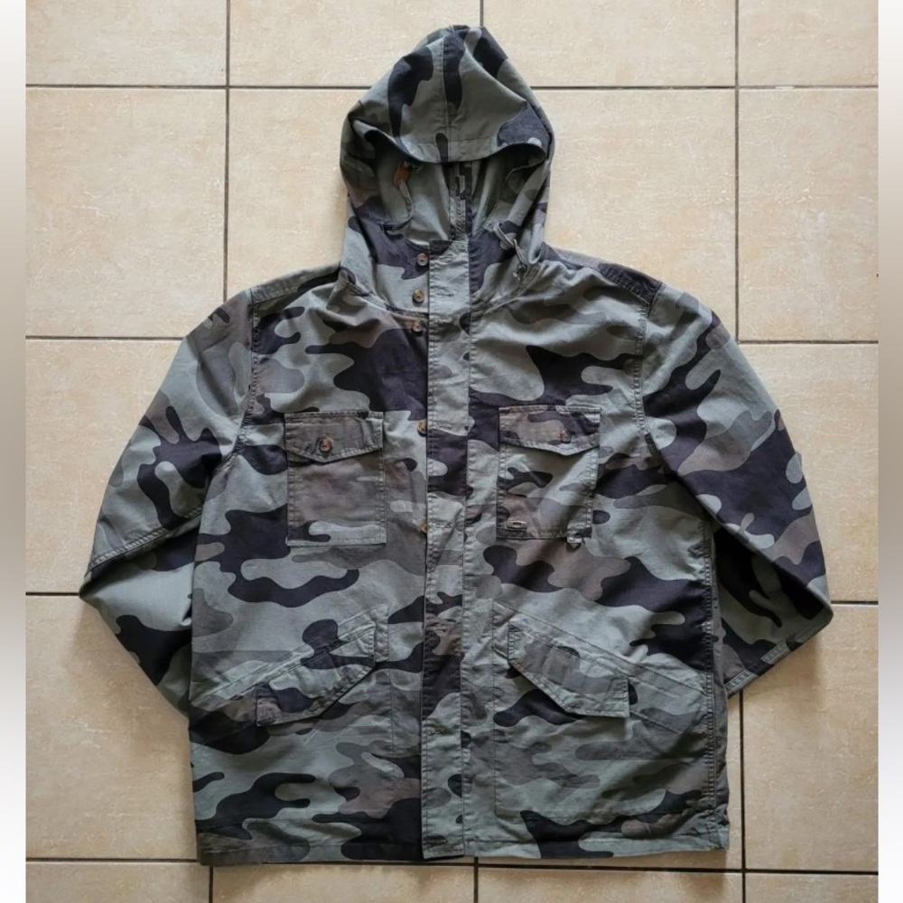 Oakley Camouflage Jacket - Green and Black